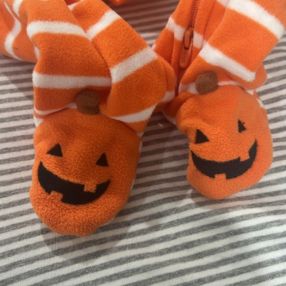 Carter's Pumpkin Onesie - Picture 2 of 3
